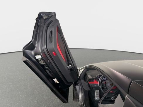 Used 2024 Lamborghini Revuelto AWD/4WD image 28
