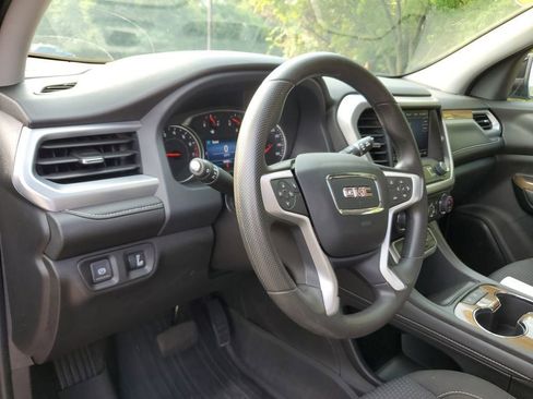Used 2023 GMC Acadia SLE w/ Driver Convenience Package image 17
