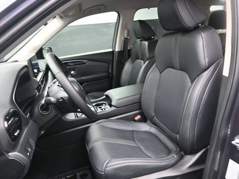 Certified 2025 Honda Pilot EX-L image 16