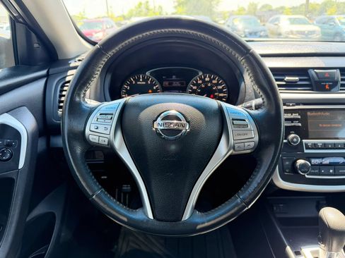 Used 2017 Nissan Altima 2.5 SV FWD image 13