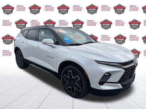 Used 2023 Chevrolet Blazer RS w/ Driver Confidence II Package image 3