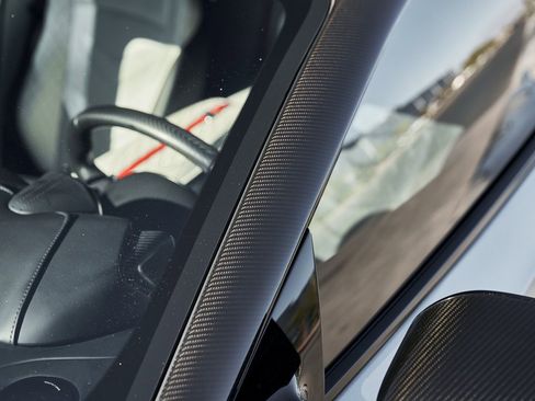 Used 2023 Aston Martin DBS Volante image 13