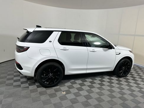 Certified 2025 Land Rover Discovery Sport S image 19