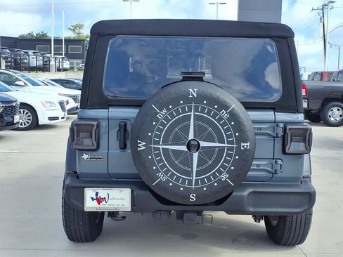Used 2024 Jeep Wrangler Sport AWD/4WD image 7