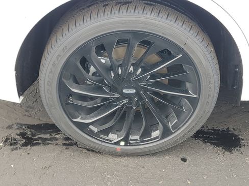 New 2026 Lincoln Aviator Reserve image 5