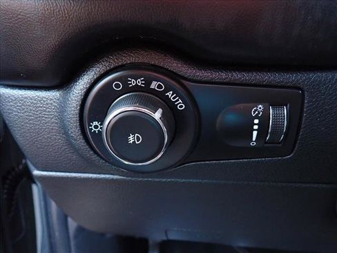 Used 2021 Dodge Durango GT w/ Blacktop Package AWD/4WD image 15