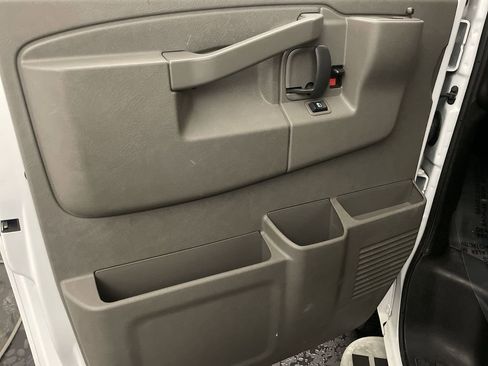 Used 2024 Chevrolet Express 2500 image 14