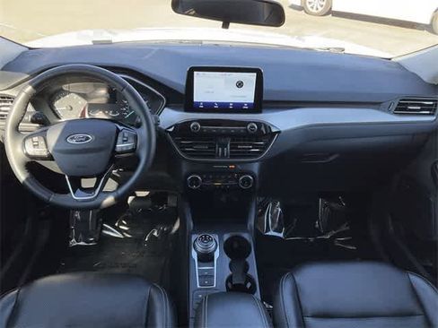 Used 2022 Ford Escape SEL image 18