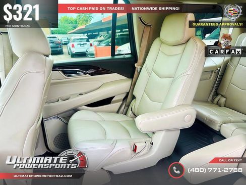 Used 2015 Cadillac Escalade Luxury image 22