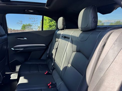 Used 2021 Cadillac XT4 Premium Luxury w/ Cold Weather Package AWD/4WD image 8