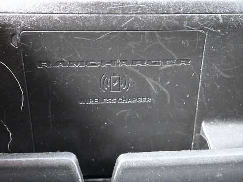 Used 2021 RAM 1500 Laramie AWD/4WD image 15