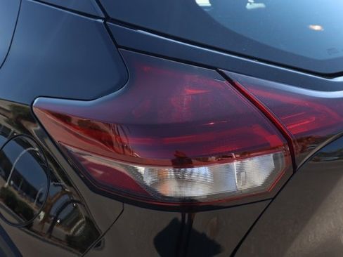 New 2025 Nissan Kicks Play S image 7