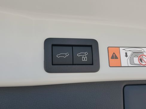 New 2026 Toyota RAV4 SE AWD/4WD image 10