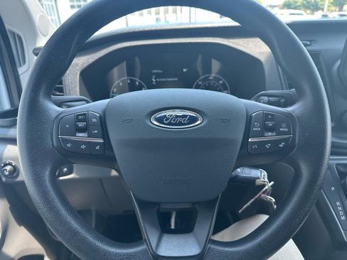 Used 2025 Ford Transit 250 Low Roof w/ Exterior Upgrade Package RWD image 9