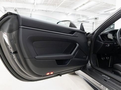 Used 2022 Porsche 911 GT3 image 14