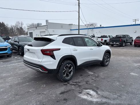 New 2026 Chevrolet Trax LT w/ Driver Confidence Package image 4