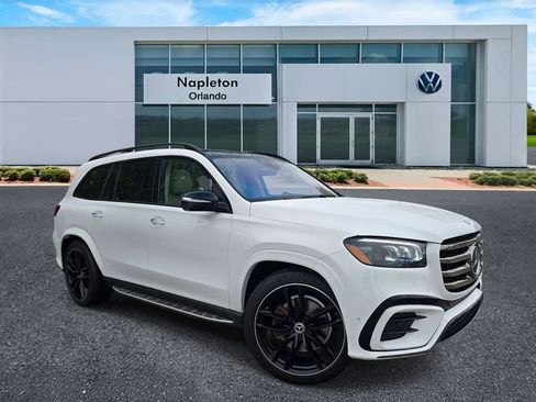 Used 2024 Mercedes-Benz GLS 580 4MATIC w/ Warmth & Comfort Package image 30