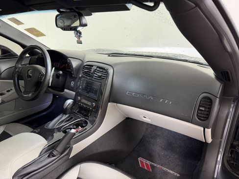 Used 2012 Chevrolet Corvette Grand Sport w/ 2LT Preferred Equipment Group RWD image 15