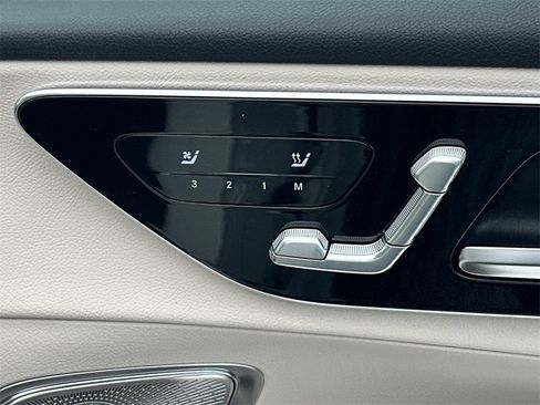 New 2026 Mercedes-Benz GLC 350e 4MATIC image 16