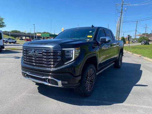 Used 2022 GMC Sierra 1500 Denali Ultimate AWD/4WD image 3