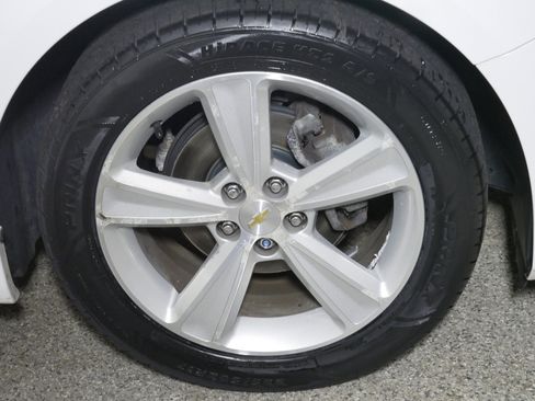 Used 2015 Chevrolet Cruze LT w/ RS Package image 15