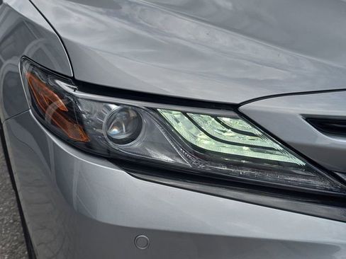 Used 2022 Toyota Camry XSE w/ Navigation Package FWD image 10