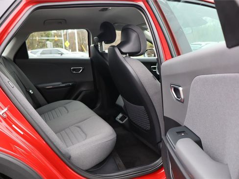 Certified 2025 Kia K4 EX image 28