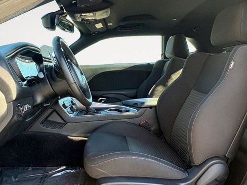 Used 2019 Dodge Challenger GT image 4