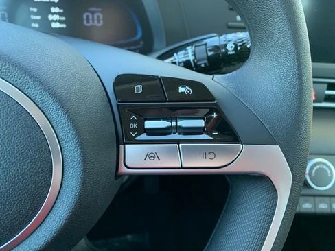New 2026 Hyundai Elantra SE FWD image 15