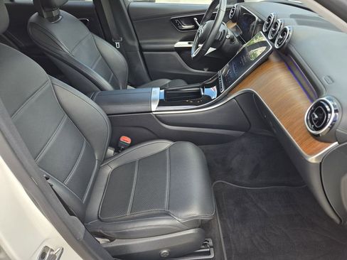 Used 2023 Mercedes-Benz GLC 300 4MATIC image 17