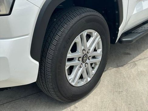 Certified 2025 Toyota Tundra SR5 w/ SR5 Premium Package AWD/4WD image 9