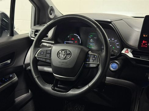 Used 2022 Toyota Sienna XLE Woodland Edition w/ Protection Package (TMS) AWD/4WD image 24