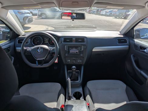 Used 2017 Volkswagen Jetta S FWD image 28