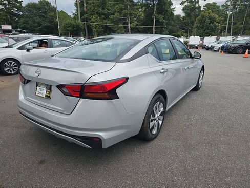 Used 2023 Nissan Altima 2.5 S image 5