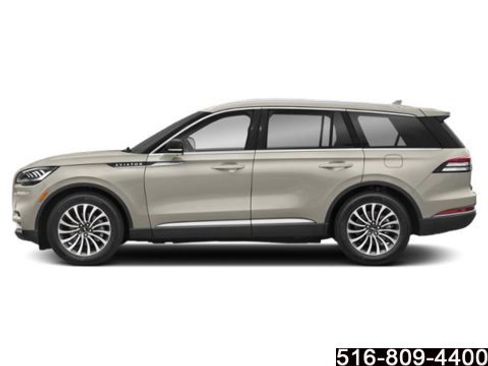 Used 2022 Lincoln Aviator AWD w/ Premium Package image 4