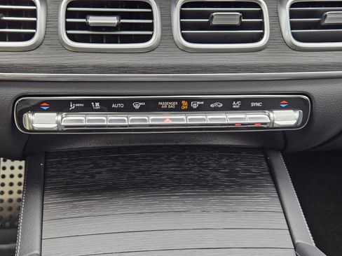 Certified 2026 Mercedes-Benz GLS 450 4MATIC image 20