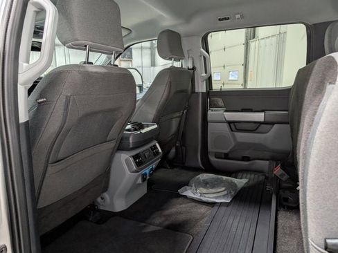 Used 2022 Ford F150 XLT w/ Equipment Group 302A High image 17