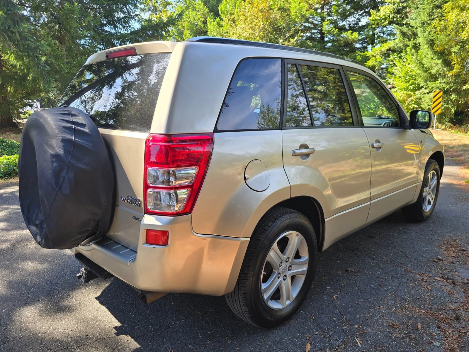 Used 2007 Suzuki Grand Vitara Luxury AWD/4WD image 6