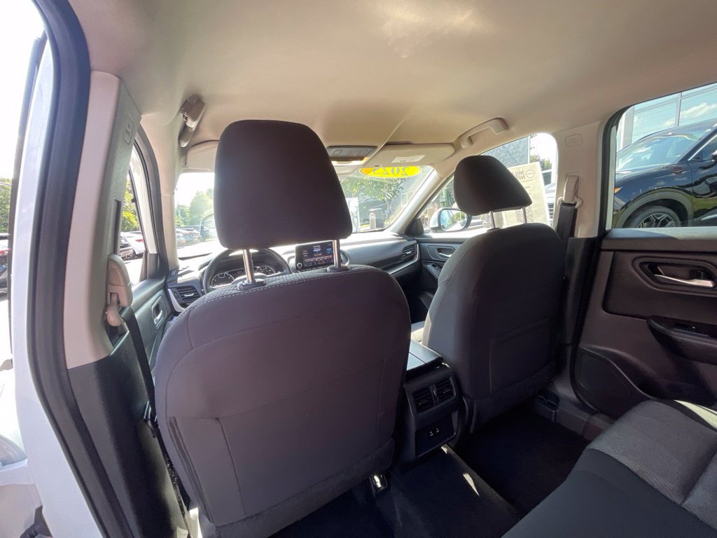 Certified 2025 Nissan Rogue SV AWD/4WD image 20