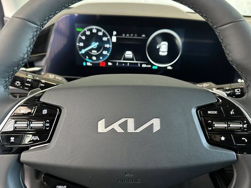 New 2026 Kia Niro Wave FWD image 24