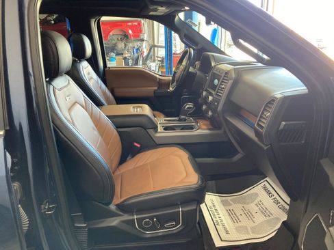 Used 2017 Ford F150 Limited w/ Trailer Tow Package image 4