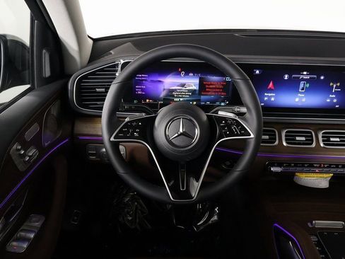 New 2026 Mercedes-Benz GLE 350 4MATIC image 3