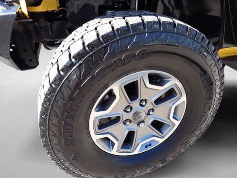 Used 2015 Jeep Wrangler Unlimited Rubicon AWD/4WD image 7
