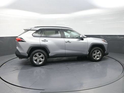 Used 2024 Toyota RAV4 XLE FWD image 9