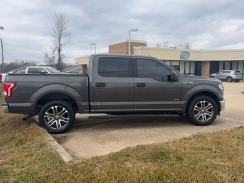 Used 2017 Ford F150 XLT image 8