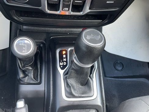 Used 2020 Jeep Wrangler Unlimited Sport image 31