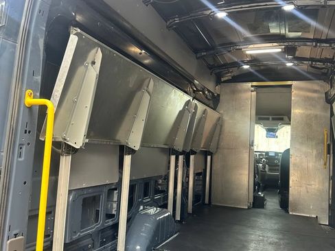 Used 2020 Ford Transit 250 148 High Roof Extended RWD image 21