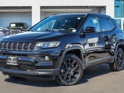 Used 2023 Jeep Compass Altitude