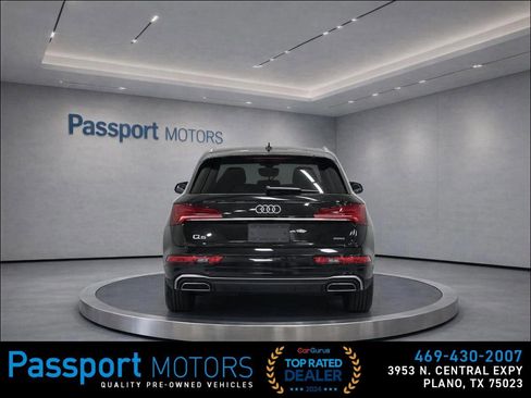 Used 2023 Audi Q5 2.0T Prestige w/ Prestige Package image 5