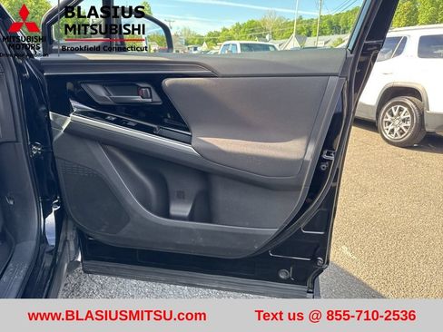 Used 2023 Subaru Solterra AWD image 33